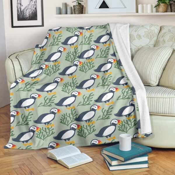 Puffin Cute Pattern Print Blanket